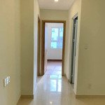 Cần bán căn hộ 2 pn và 2wc. giá đình đang ở và giữ gìn. nhà có máy lạnh. giá k phát sinh 1,895 tỷ