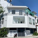 Cho thuê nhà ở kinh doanh lô góc phước long nha trang giá 15 triệu/tháng.