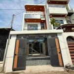 Bán căn nhà mẫu hiện đại 2 lầu phú mỹ thủ dầu một