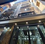 Bán Gấp Nhà Phân Lô - Võ Thị Sáu,Hbt -Diện Tích40M -Mặt Tiền4M - 7 Tầng Thang Máy. Gần Hồ Công Viên Tuổi Trẻ