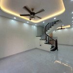 Bán nhà liên mạc , bắc từ liêm , dt 46m2 , 5 tầng , giá 5,8 tỷ , ô tô đỗ , gần phố. bắc từ liêm