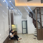 Thanh am nhà dân xây - 31m2 5,5 tỷ 4 tầng. đường thông ba gác tránh