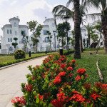 Cc bán liền kề xẻ khe sao biển 23, dt 94m2, hướng tn view hồ vườn hoa, giá 14.8 tỷ, lh 0968870966