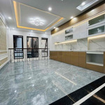 Cần bán gấp nhà phố tây sơn, đống đa, nhà mới, thang máy, gần ô tô, giá tốt 11,3 tỷ, 38m2