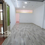 Bán nhà 1 hầm 3 tầng mặt tiền lê hồng phong ngang 8m đẹp trung tâm nha trang