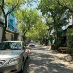 Còn 1 lô duy nhất đường 111/ đất đặng thùy trâm-p13- bt đối diện đại học văn lang 4.5x15m (67.5m2)