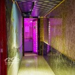 Cho thuê nhà mặt tiền trường sa view sông rất đẹp