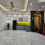 Mỗ lao, nhà 5 tầng thang máy đẹp mộng mơ, mặt tiền rộng, ba bước ra phố, 38m2, 10.5 tỷ