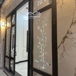 Phố bạch mai nhà đẹp ở ngay mới kính kong vẫn còn thơm mùi nước sơn