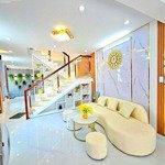 Nhà 2 tầng lô gốc 2 mặt tiền - mới hoàn thiện full nội thất cao cấp, vị trí đẹp hẻm xe hơi