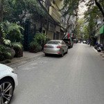 Chỉ 31 tỷ mặt phố nghi tàm, tây hồ - gara - nội thất cao cấp - kinh doanh bất chấp