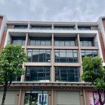 Cắt Lỗ Căn Shophouse 100M 2 Mặt Đường Thông - Đường 20M. Mua 16,3 Tỷ, Cắt Lỗ 16 Tỷ. Vị Trí Siêu Đẹp
