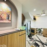 Bán nhà ngọc hà ba đình dt 37m x 7t x mt 4m giá 8,2 tỷ có thương lượng