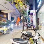 106m -mặt phố cầu giấy - lô góc- vỉa hè rộng đá bóng - kinh doanh đỉnh - đẹp - xây tòa nhà cao