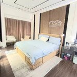 Cần bán gấp nhà mới xây kdc làng đại học acb phước kiển khu vip giá đầu tư đường thông