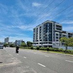 Chính chủ bán đất đường chính hữu ,220m2 ngang 12,6m cách biển 600m -giá 130tr/m2 - có 55tr/tháng
