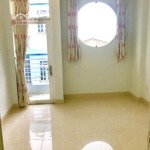 Nhà cho thuê ngay ngã tư âu cơ và lạc long quân, gần chợ tân bình, bệnh viện thống nhất