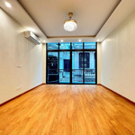 Hàng hiếm! 6 tầng mới, thang máy. đường đội cấn gần vạn bảo. ba bước ra phố. ở, kd online. 45m2*6t