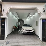 Nhà đẹp ô tô vào nhà yên lạc, hai bà trưng 57m, 5 tầng, mt 4m, giá 18.8 tỷ.