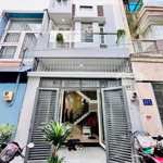 Cần bán nhà đúc 2 lầu sân thượng trước sau hẻm xe tải có nội thất sát ngã tư ga