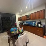 Bán nhà 3 tâng- phố thạch lam- sát biển mỹ khê