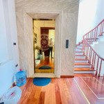 Bán nhà liền kề văn phú hà đông, giá đầu tư.