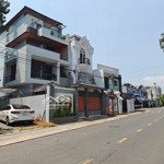 Bán nhà phố hiện đại 1 trêtu 3 lầu mặt tiền dx001 phường phú mỹ gần khu hiệp thành . lh: 0918407099