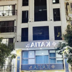 Bán toà nhà nhà mặt phố giảng võ, dt 120m2 x 10 tầng, giá 80 tỷ.