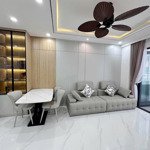 Bán căn hộ view xéo biển toà oc2b phong cách kiến trúc hiện đại , tiện nghi .