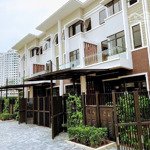 Ngôi nhà ánh sáng - 5x20m đăng trên tạp chí nhà đẹp 2021. sổ riêng ngay kdc mizuki cao cấp.