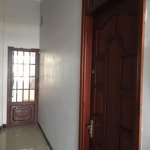 Cho thuê nhà (tầng 2) gồm 1 sân thượng, 2 phòng ngủ, 1 toilet, nhà thoáng mát, thuận an, bình dương