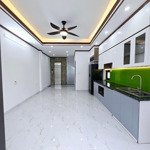 Bán nhà minh khai thang máy ngay gần phố, ô tô tránh 20m giá 8,5tỷ