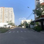 Bán lô đất khu đê đông - đối diện chung cư vị trí mặt tiền thuận lợi kinh doanh mua bán..
dt