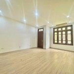 ô tô tránh - nhà 4 tầng đẹp lê lợi hà đông ngõ thông - gần chợ, gần trường - giá chỉ 10.95 tỷ