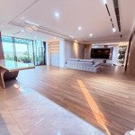 ( hiếm) penhouse hapulico complex: 281m2 4pn 3vs, nhà đẹp, ban công nam, sẵn sổ, có lôt xe