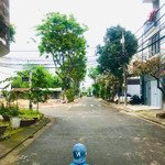 Bán lô góc 2 mặt tiền dương đức hiền giao hoà minn 1 gần biển nguyễn tất thành