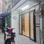Bán gấp nhà riêng ni sư huỳnh liên, tân bình, 26m2, 2 tầng mới đẹp, xe hơi đỗ cổng, nhỉnh 3 tỷ.