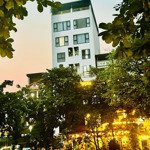 Tòa ccmn view hồ quan nhân dt 128m _ 9t_ mt 9.5m_ lô góc_ 23p khép kín_ ở+ cho thuê_vượng khí