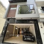 Siêu phẩm tư đình, đón sóng cầu trần hưng đạo, vị trí đắc địa, dt 70m2, 7 tầng, gara,, thang máy!