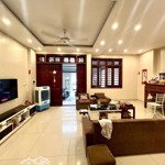 Biệt Thự Rộng - Giá Cực Tốt - Trước Nhà Ô Tô Tránh - Phong Thủy Đẹp