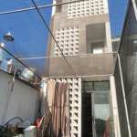 Nhà bán mặt tiền . nguyễn văn quá .q12 . 6 lầu . 4 x20 . nhỉnh hơn 11 tỷ