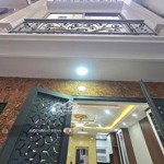 Bán nhà 37m- 5 tầng 4 ngủ thang máy, ngõ 28 phố tứ liên tây hồ hà nội, giá 8,6 tỷ giá rẻ