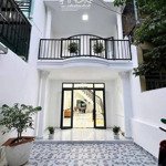 Bán căn nhà 92m2 giá tốt đường hồ bá phấn, q9 cũ