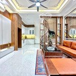Bán nhà riêng full nội thất tại yên hòa, 7,98 tỷ, 30 m2, pháp lý đầy đủ, hàng hiếm uy tín
