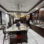 Quá hiếm anh chị ơi, vị trí quá đẹp giá quá tốt
