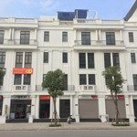 Tôi Cần Bán Căn Shophouse Mặt Bạch Đẳng Nhà Thô . 105M Xây 6 Tầng. Giá Bán 20,7 Tỷ . 0961592634 Sơn