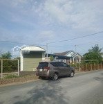 Cho thuê nhà kho mới 200m2 bằng tấm panel, mặt tiền tỉnh lộ 827d, cách thị trấn tầm vu 1,5 km.!