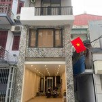 Siêu phẩm cho thuê nhà 3 tầng, 3 mặt thoáng duong xuan phuong - nam từ liêm