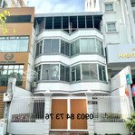 Cho thuê nhà mặt tiền trần đình xu, quận 1 đối diện trường học, có chỗ đậu xe ô tô.