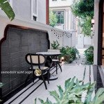Cắt lỗ 1 tỷ vào giá. cần bán gấp căn xẻ khe hoàn thiện 5 tầng. giá chỉ 12 tỷ